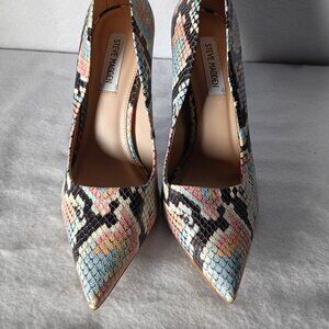 STEVE MADDEN VALA Faux Snake Pump- Multi Color(Pastels)-SZ 8.5M- RARE FIND!